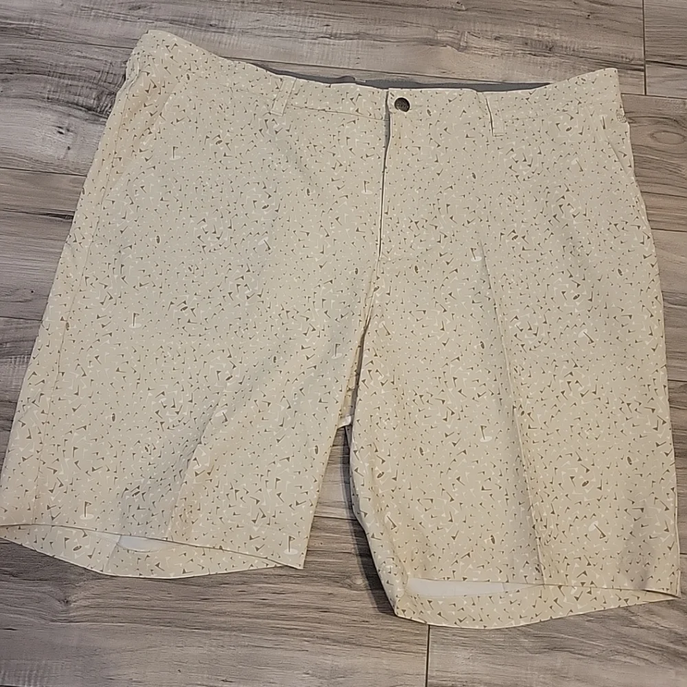 NWT Adidas Ultimate Golf‎ Shorts Mens 40 Biege Brown Chino Allover All Print